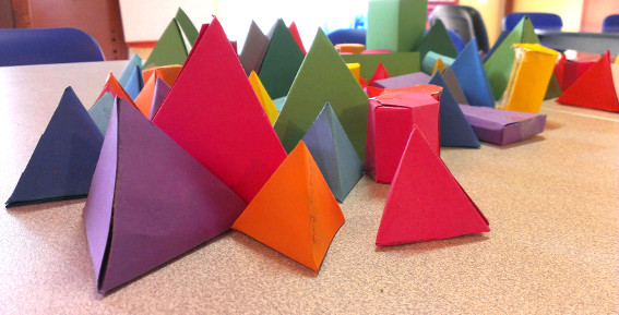 Atelier volumes - CE2 école élémentaire publique de Bédée