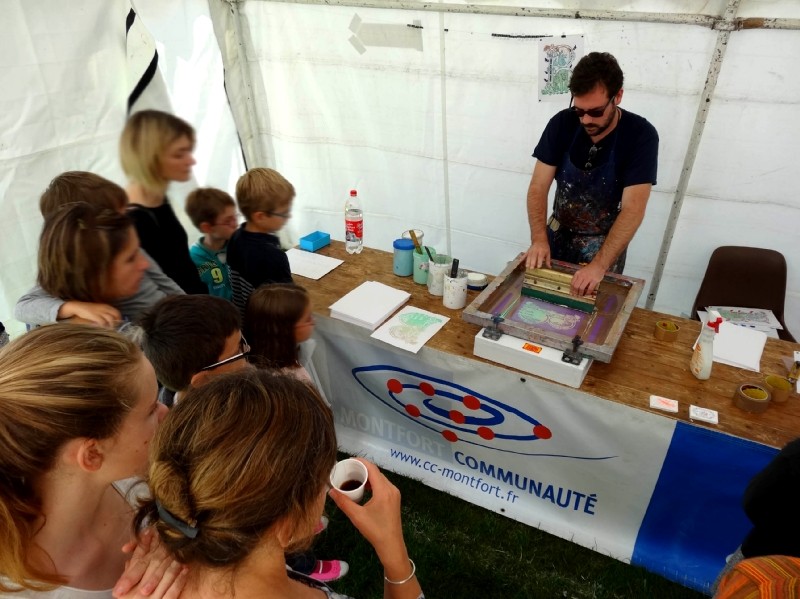 Stand Montfort Communauté au festival Pré en Bulles