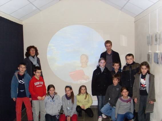 Le vernissage des travaux des élèves de la classe de Mme Abélard - 12 novembre 2012 - bibliothèque La Parchemine