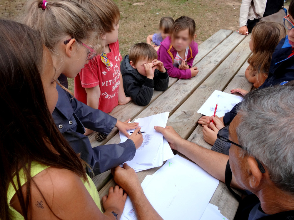 Centre de loisirs d'Iffendic - atelier empreintes