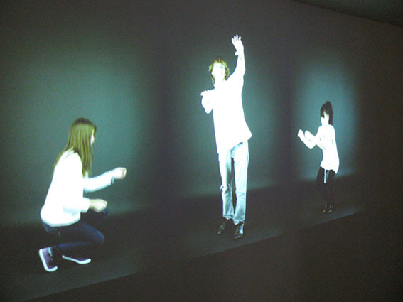 Cédric Martigny, Chrysalides, 2012, vidéo 8 minutes. Dispositif Écritures de Lumière de la Drac Bretagne.