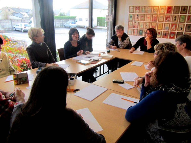 Atelier d'écriture mené par Claudie Yvon à la bibliothèque La Parchemine de Pleumeleuc