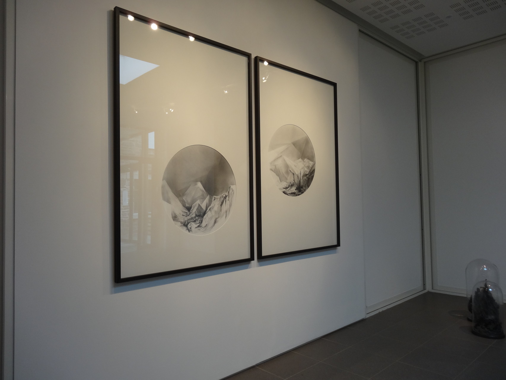 Vues de l'exposition Angélique Lecaille, After Dawn, 2014.