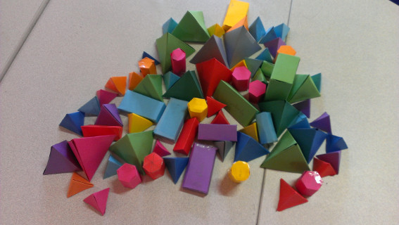 Atelier volumes - CE2 école élémentaire publique de Bédée