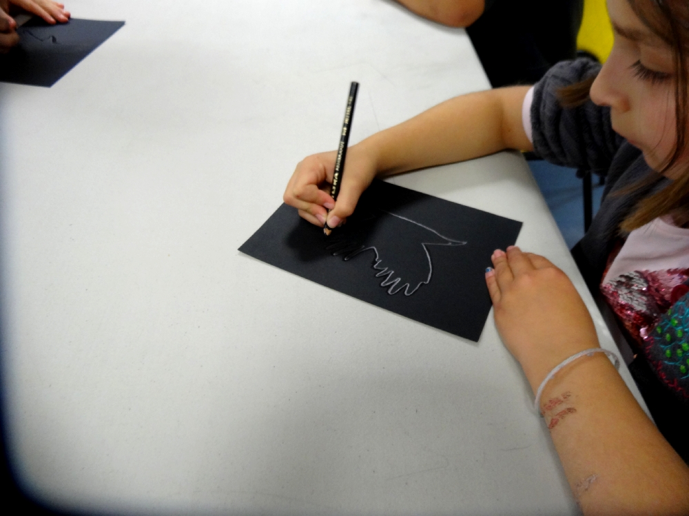 Atelier dessin - classe de CE2 de l'école élémentaire publique, Bédée