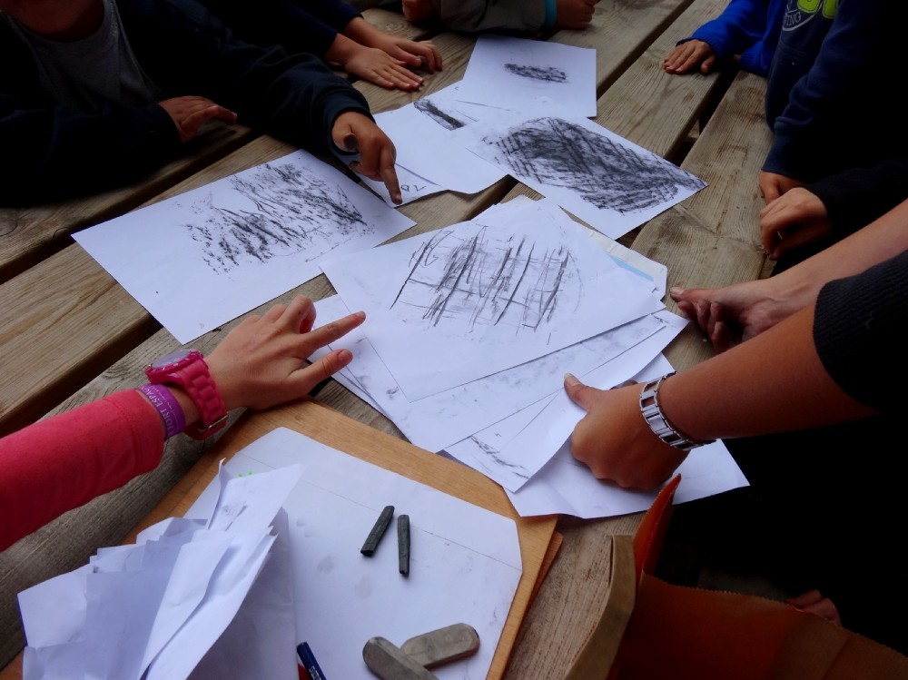 Centre de loisirs d'Iffendic - atelier empreintes