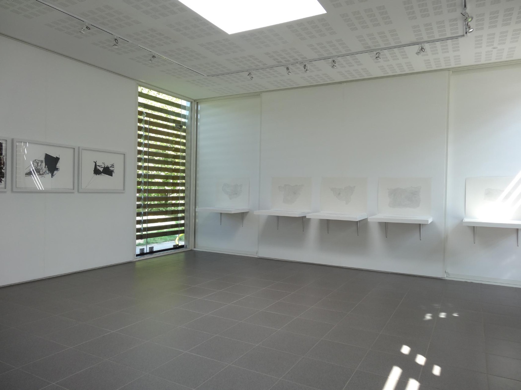 Vue de l'exposition Damien Marchal & Nylso, Trancher. Photo : L'aparté.