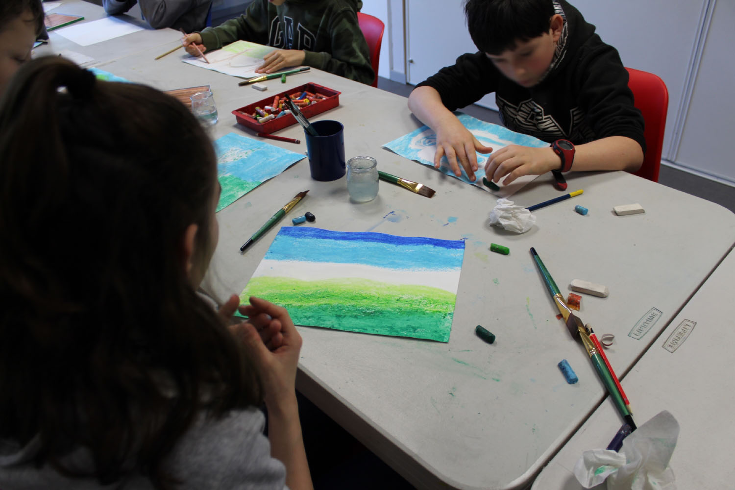 Visite-atelier autour de l'exposition de Dorian Cohen - CM2 de l'école publique Pays Pourpré de Montfort-sur-Meu