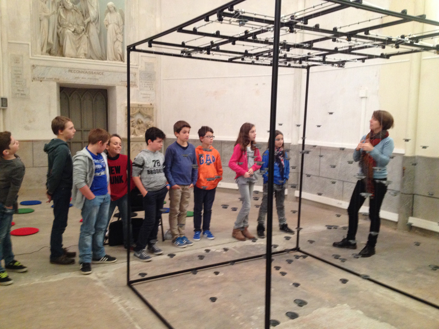 Visite de l'exposition - école élémentaire Notre-Dame, Montfort-sur-Meu