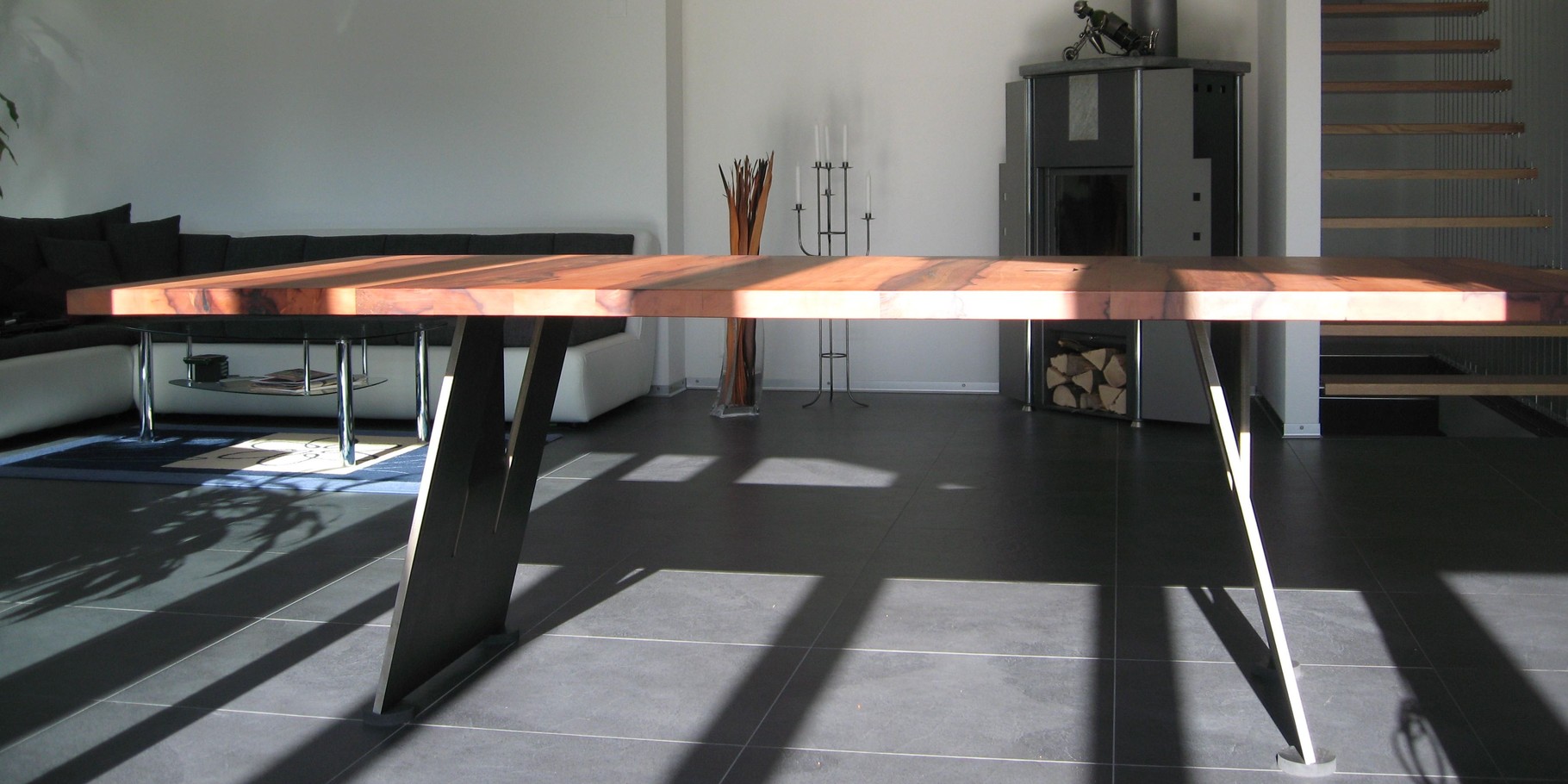 Tisch Holz Metall Design