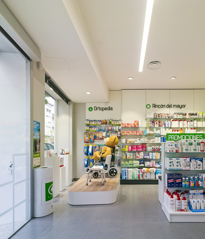 Farmacia Amodio taller de farmacias. Diseño , proyectos y reformas de farmacias en Galicia, A Farmacia Amodio taller de farmacias. Diseño , proyectos y reformas de farmacias en Galicia, A