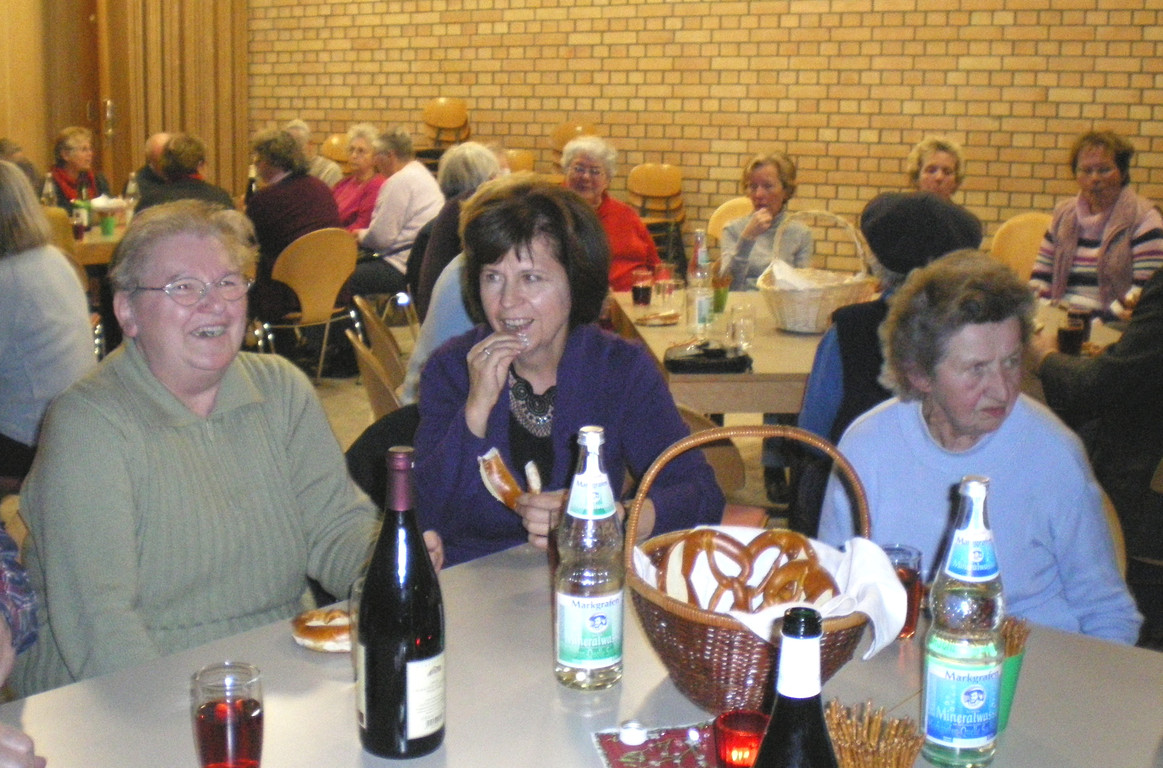 2008 - 28.11. - Mitgliederversammlung (Fotos: KatharinaSteffan)