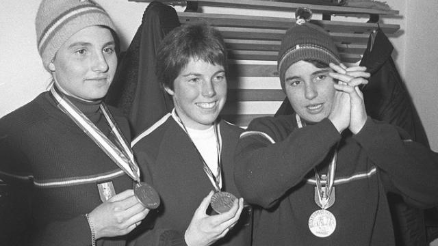 En 1964, les sœurs Goitschel entrent dans l’histoire du ski, en réussissant en 48 heures d’intervalle deux doublés olympiques. | (Photo : AFP)