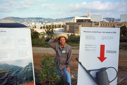 Demanant ajuda, per aconseguir finançar el Jardí (1993).