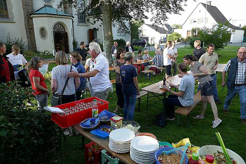 Grillen in St. Josef Pfarrei St. Peter & Paul Witten Sprockhövel