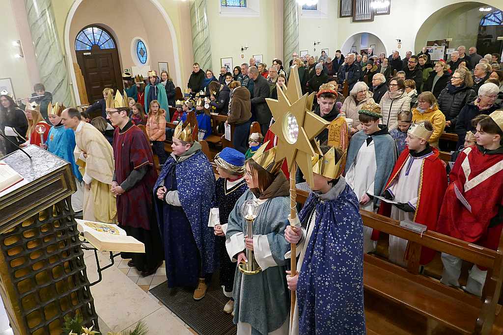 Sternsingermesse in St. Josef gefeiert