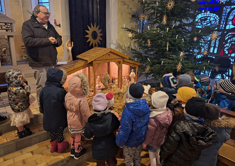 KiTa St. Januarius besucht die Krippe