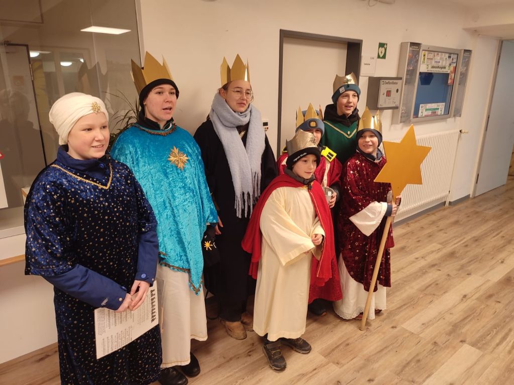 Sternsinger 2025 zu Besuch in der Firma Wicke