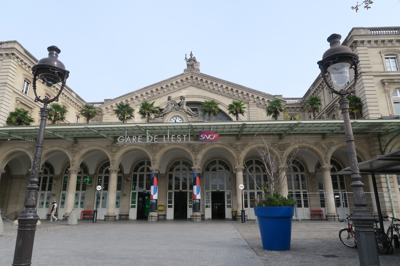 PK 060 - Entrée de la gare de l'Est par le hall Alsace