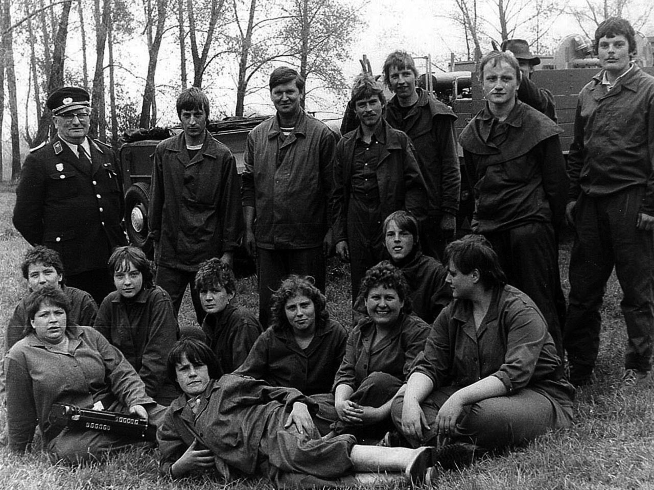 Die Gunsleber Feuerwehr unter den Wehrleiter Gerhard Misch (1965 - 1989), der auch die Frauen- und Jugendfeuerwehr leitete