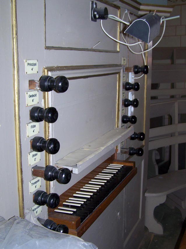 Die einmanualige, zwölfstimmige Gunsleber Orgel