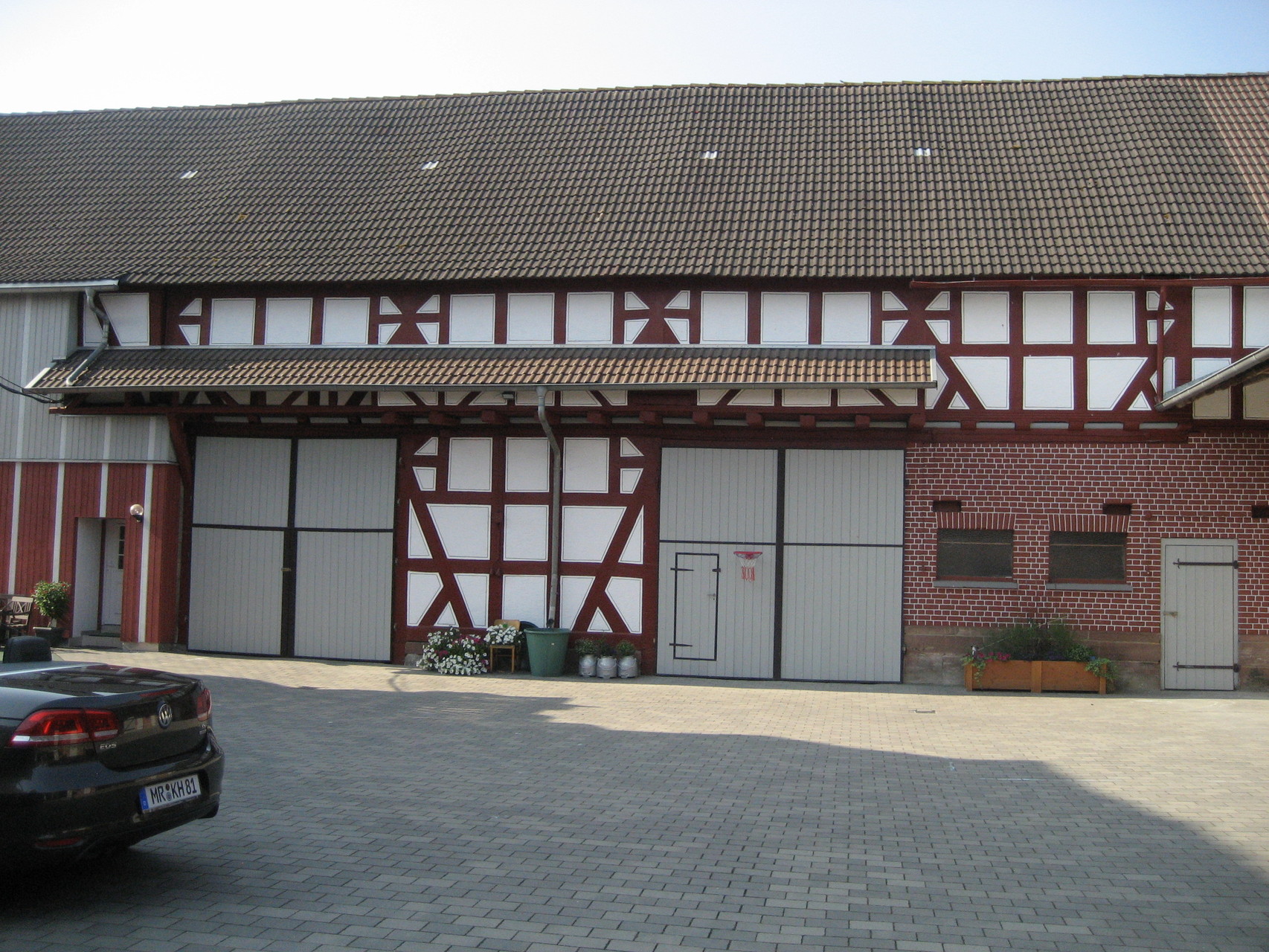 Fachwerk Kirchhain: Renovierung Fassaden und Fachwerk im Hof