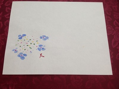 やはり・・・愛らしいで~す! これからの季節に花開く「紫陽花」が目に浮かびます(^^♪