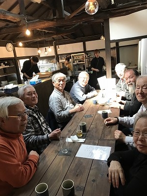 昭和の香が漂うレトロなレストランで、ランチを頂きました。「金沢園」という老舗のお食事処が今は若い店主さんが「カフェ&ダイニング ぼたん」という名前でやっています。