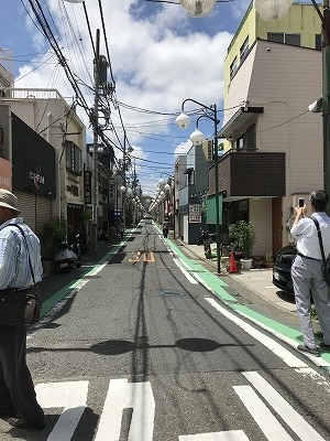 山手駅に一旦戻り、驚くほど長~い一直線の商店街をひたすら歩きますと、「妙香寺」へ(^^♪