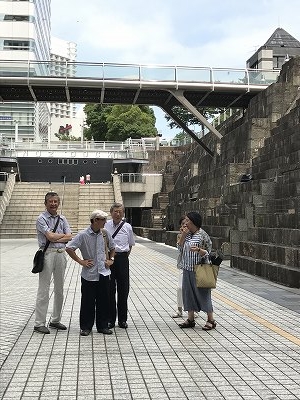 ここに船が入ってたのですね～。面白い空間ですが、時々ライブコンサートなどを開催してます(^^♪