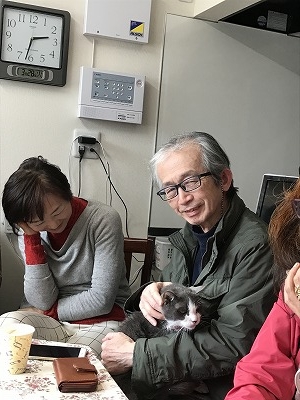 なぜか…チップは逃げ腰?(笑)