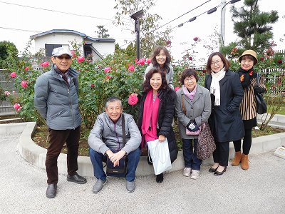 イタリアンレストランにてランチを頂いた後は・・・旧吉田茂邸に隣接する「バラ園」にて(^^♪　美しいバラが素敵でした！！