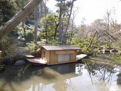 渡し舟も浮かんでました(^^♪