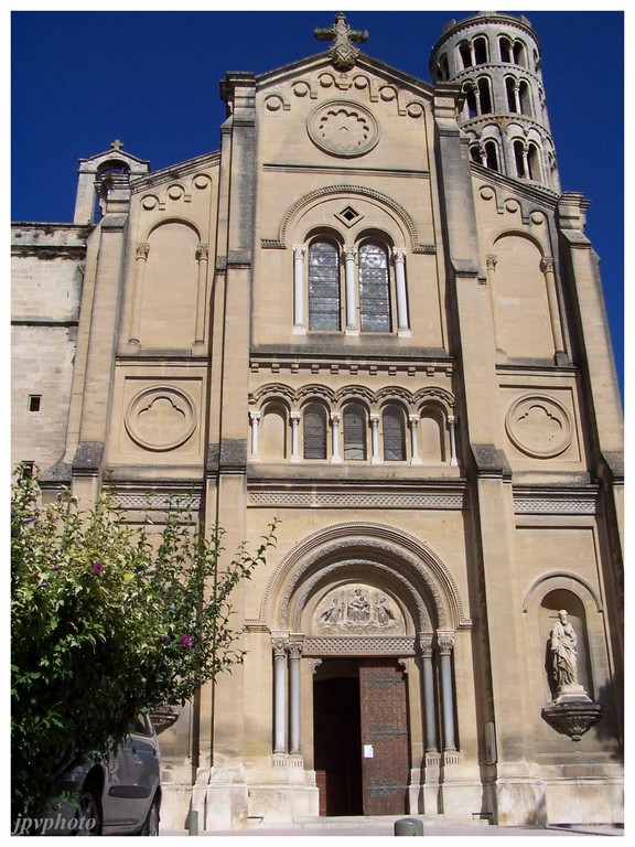 Cathédrale Sainte Théodorit 