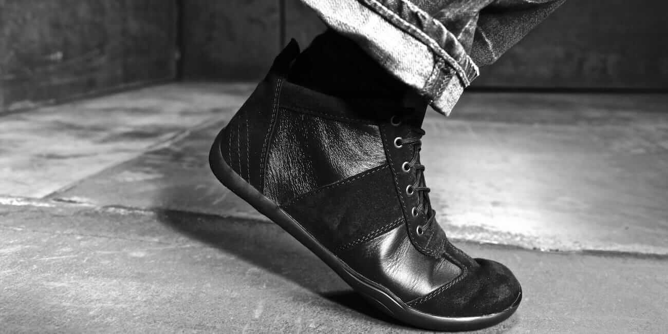 How To Correctly Wear Barefoot Shoes Senmotic Germany