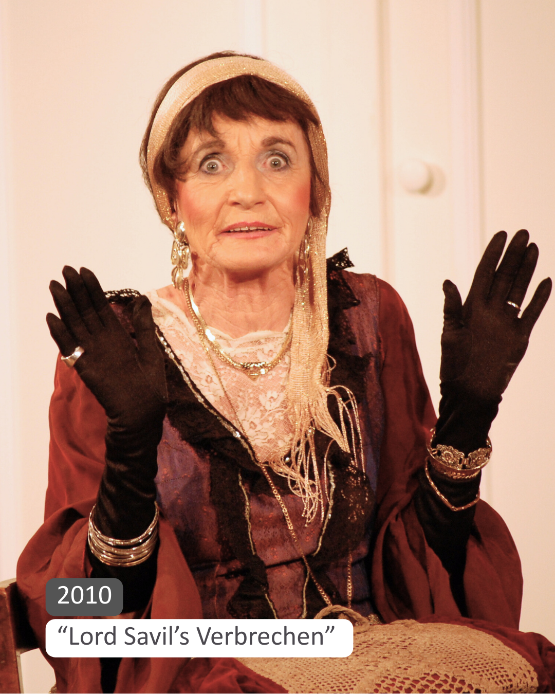 Die Theatergruppe Haag/H. trägt Trauer.