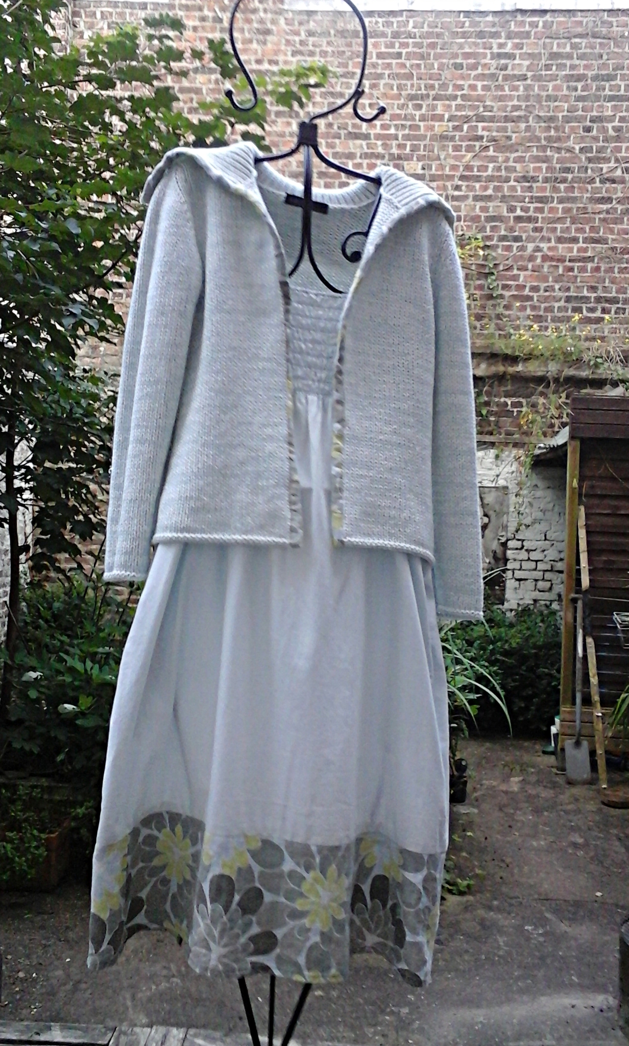 longing for length in summer, sold, designed and made by Beate Gernhardt