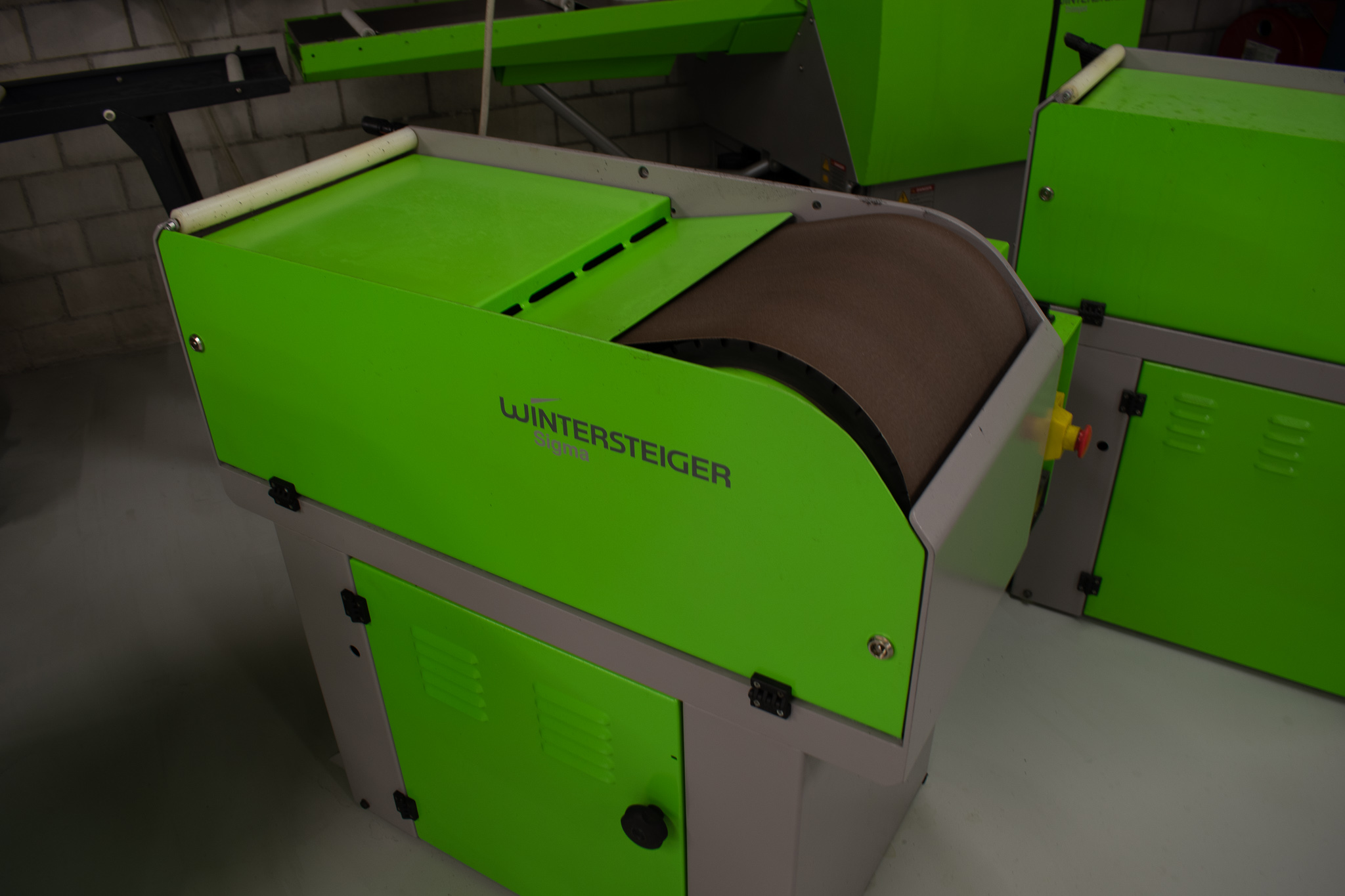 Snowboard Bandschleifmaschine