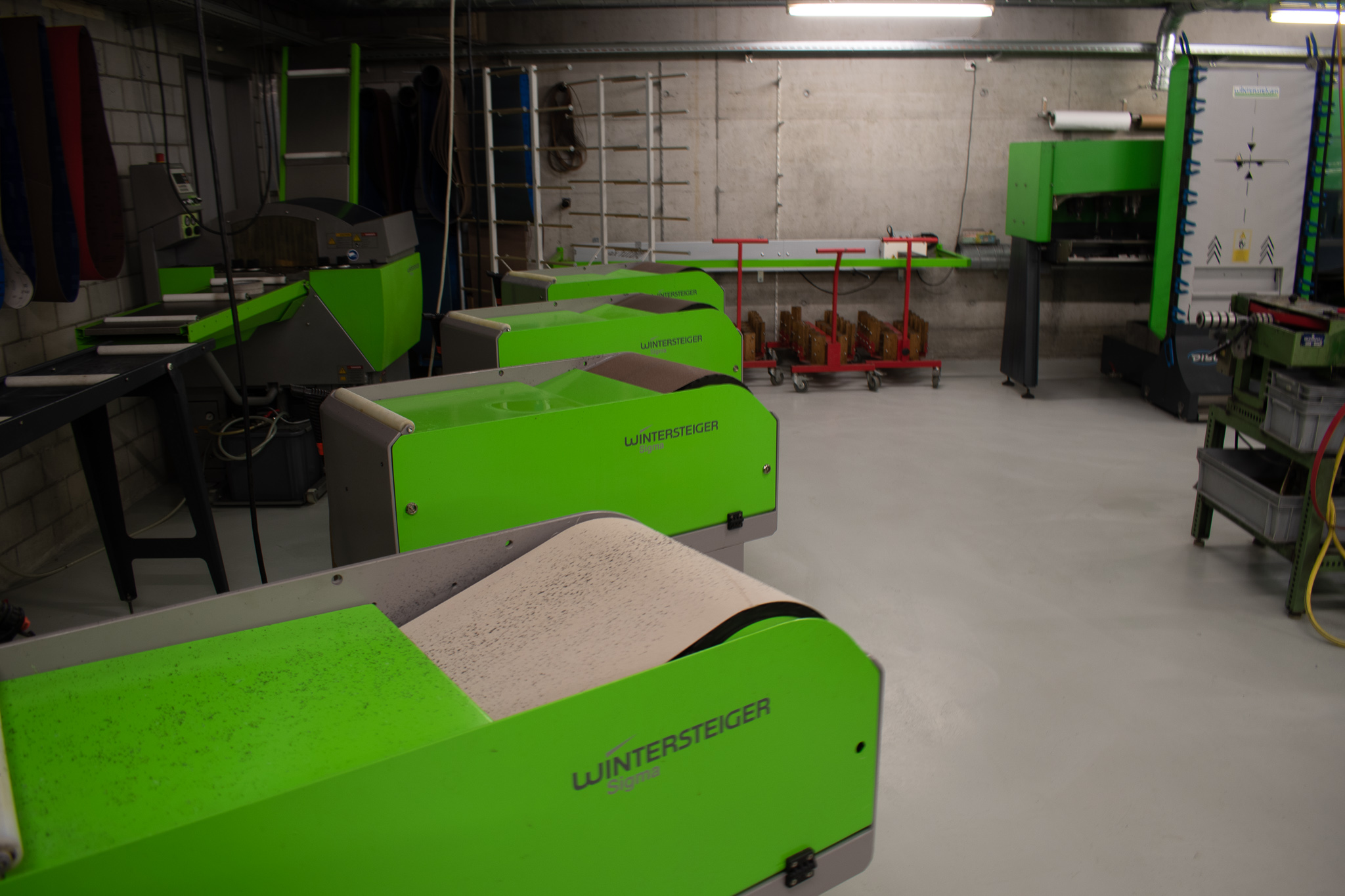 Snowboard Bandschleifmaschine