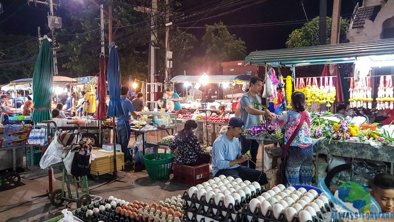 kleiner Markt in Phimai