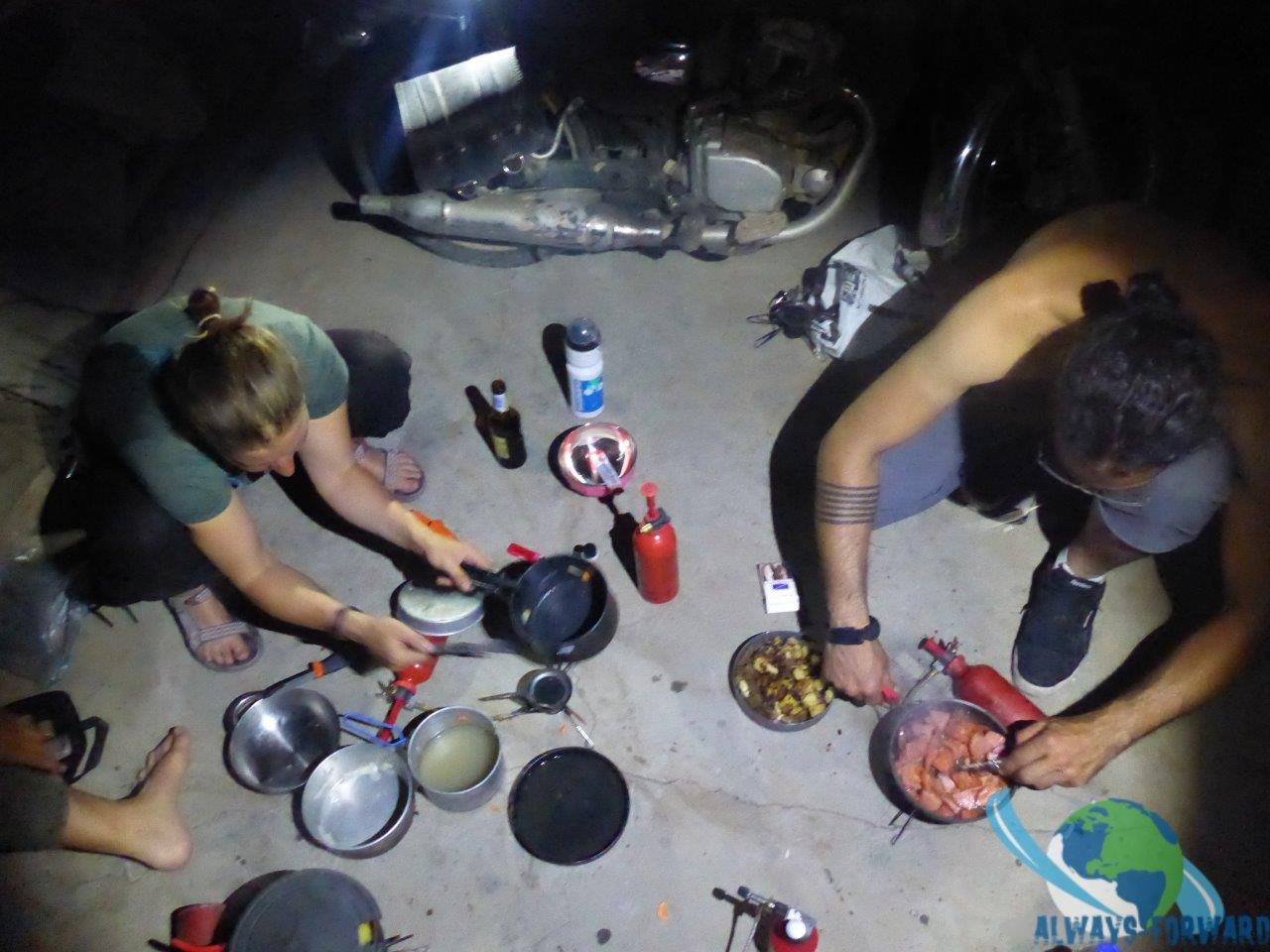 Nachtessen kochen in der Garage