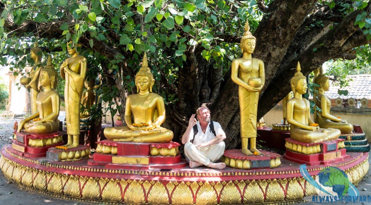 Stefan versucht sich als Budda