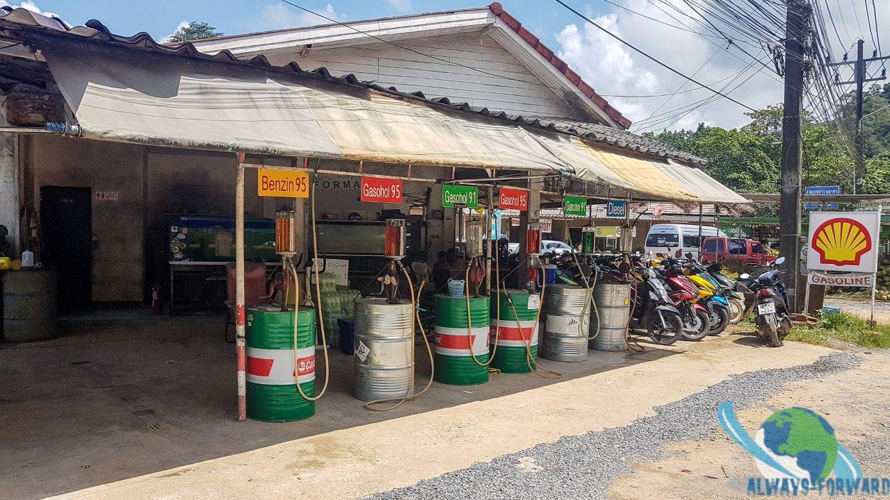 Tankstelle auf der Insel