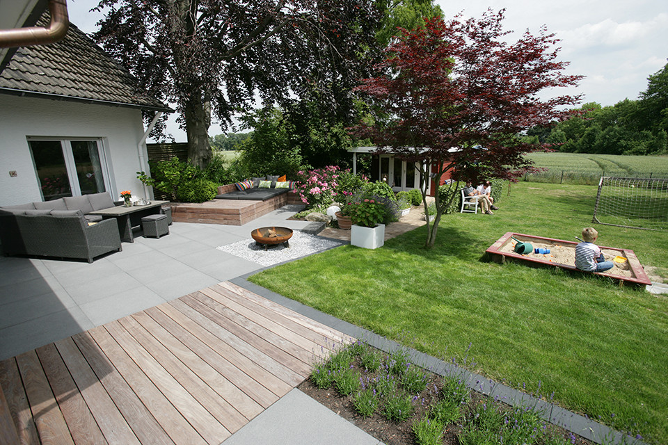 Wege und Terrassen - - Meisterbetrieb Messner-Gärten Schwerte