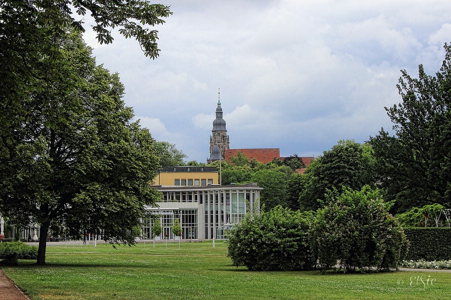 Kongresshaus mit Moritzkirche