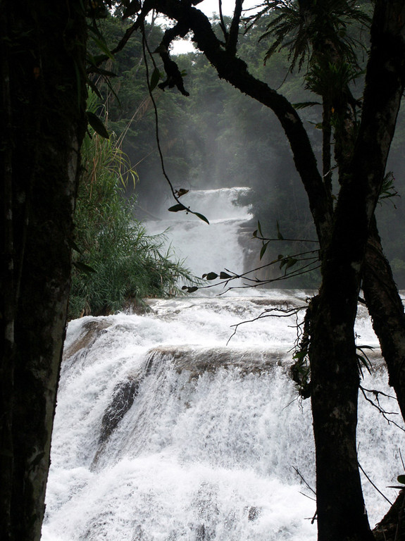 Aqua Azul Cascades