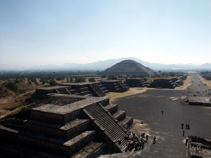 Teotihuacan, Mond und Sonnenpyramide