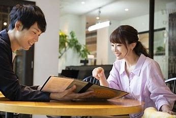 「奢る」と「割り勘」どっちがいいの？