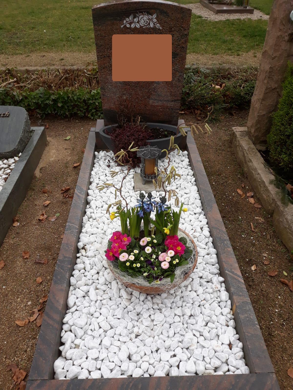 Blumen Service für den friedhof und für zuhause - Grabpflege