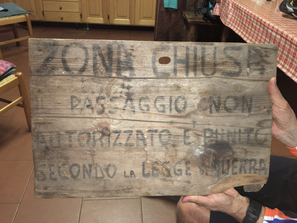 Pezzo di storia!! .... guai chi si osava sconfinare!!